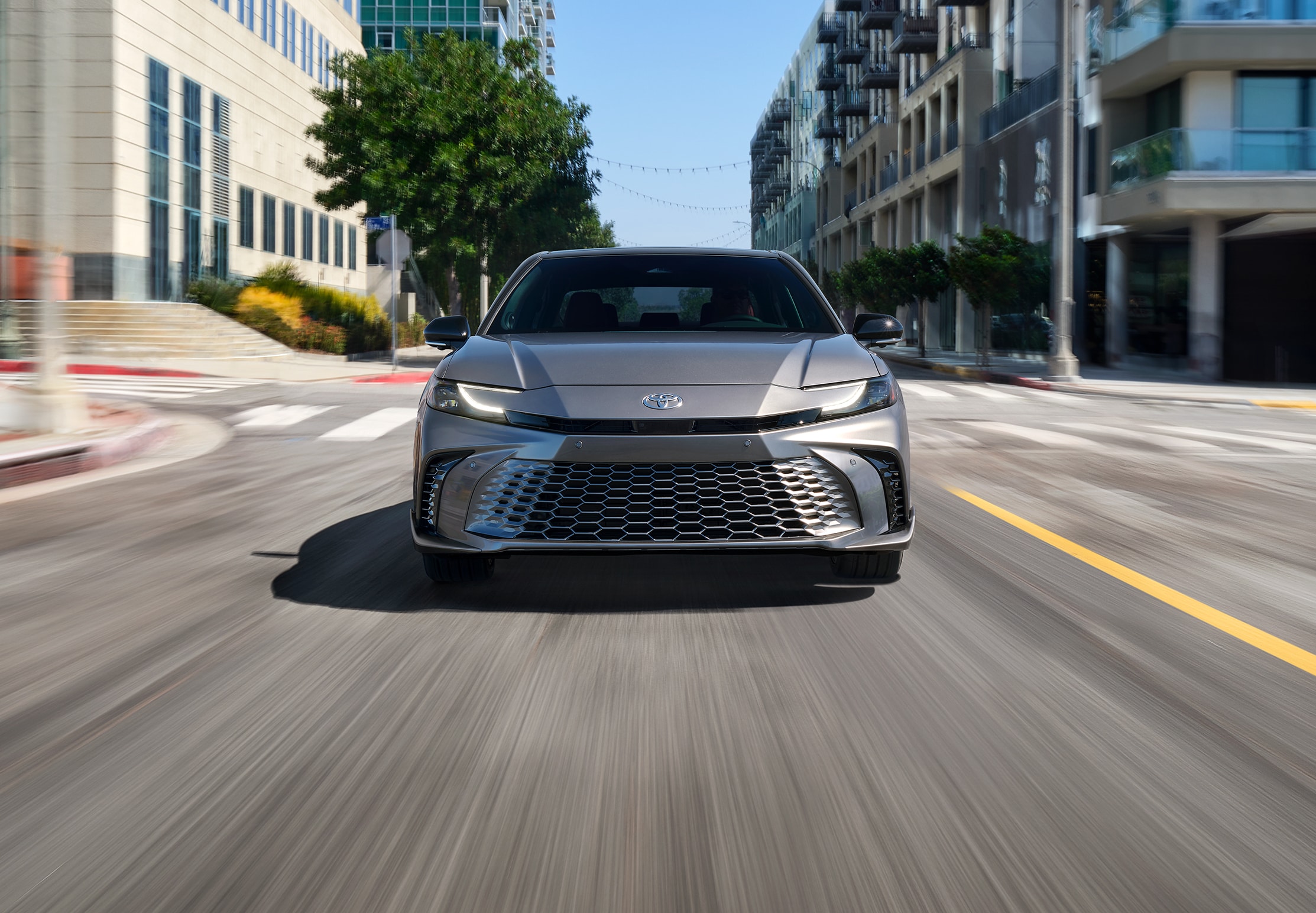2025-Toyota-Camry-XSE-Sedan-L01.jpg