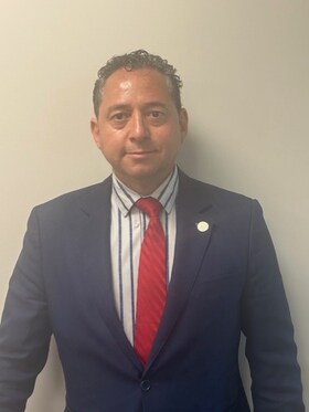 Staff member Tony Armendariz from ID_2ef19f8d6382