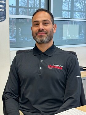 Staff member Agner Hernandez from ID_f6655a1552a8