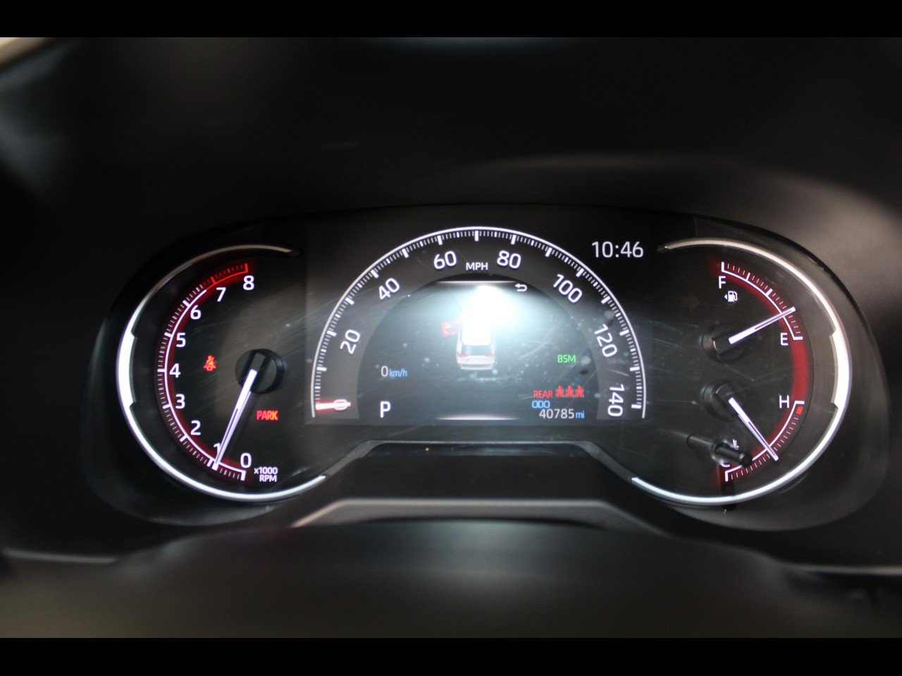 2024 Toyota RAV4 XLE - Photo 24