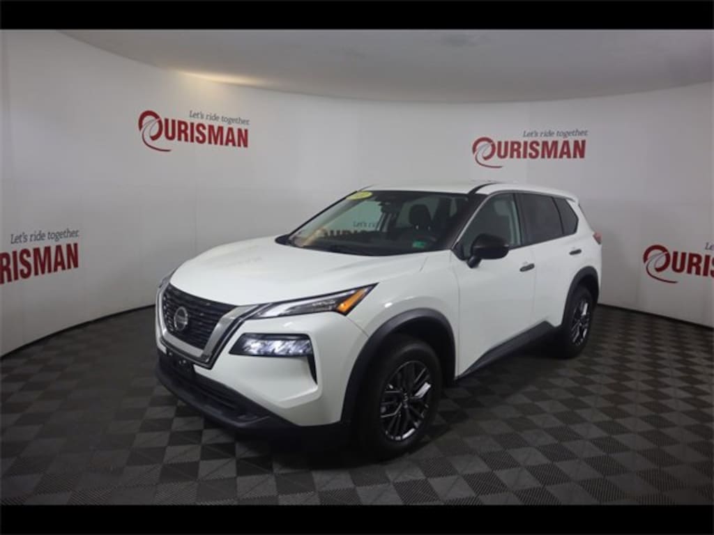 Used 2021 Nissan