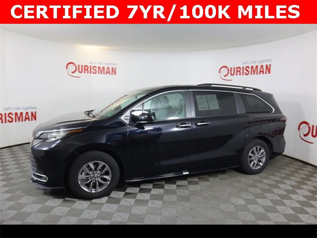 2023 Toyota Sienna XLE photo 3