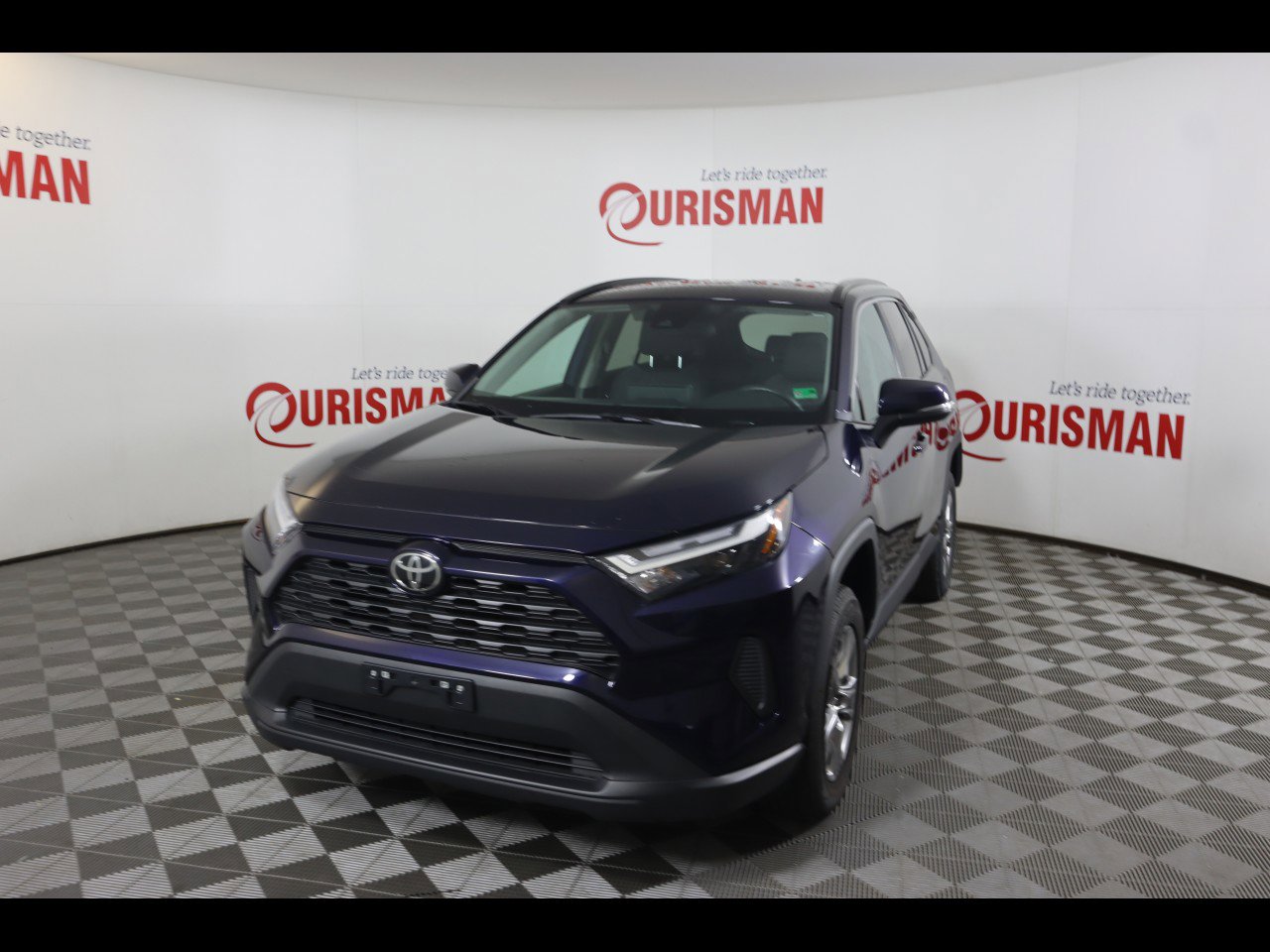 Used 2024 Toyota RAV4 XLE with VIN 2T3W1RFV0RW320653 for sale in Northfield, Minnesota