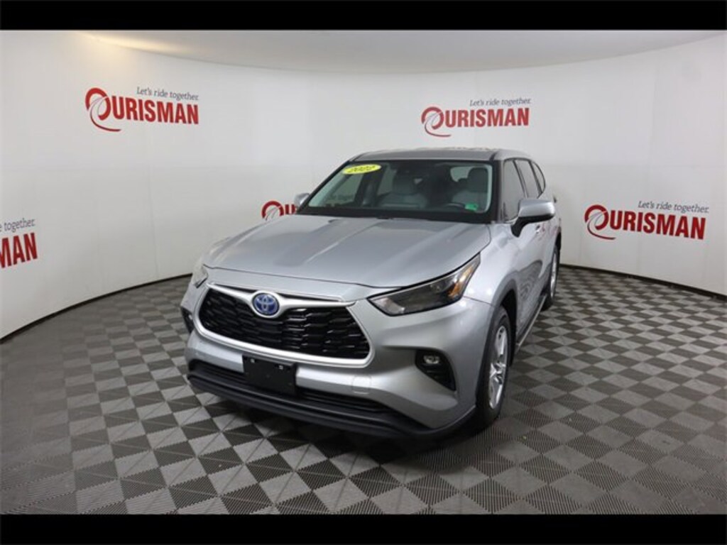 Used 2022 Toyota Highlander Hybrid LE SUV