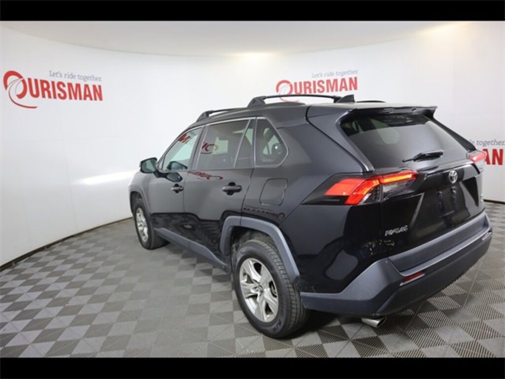 Used 2021 Toyota RAV4 XLE SUV