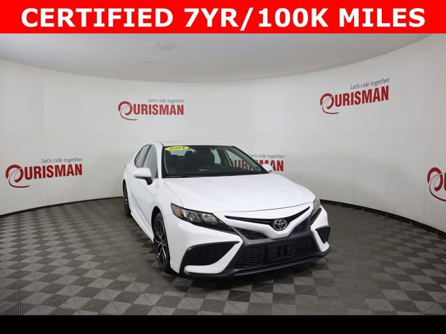 2024 Toyota Camry SE - Photo 16