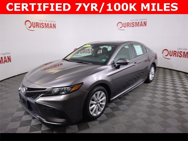 2021 Toyota Camry SE photo 3