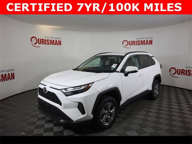 2023 Toyota RAV4 XLE photo 2