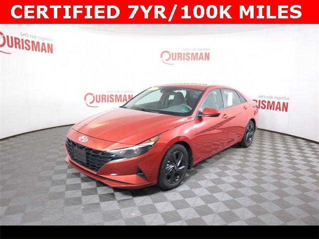 2023 Hyundai Elantra SEL photo 2