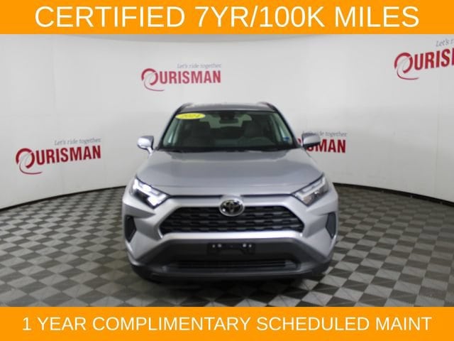 2024 Toyota RAV4 XLE - Photo 13