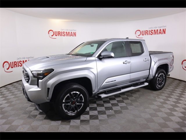 2025 Toyota Tacoma TRD Sport photo 3