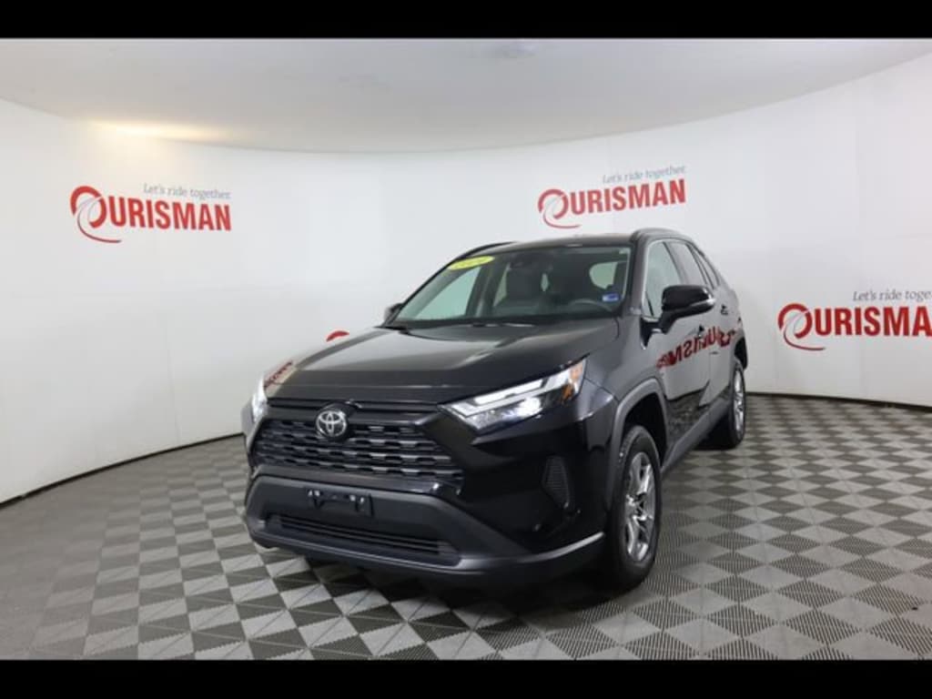 Used 2024 Toyota RAV4 XLE SUV