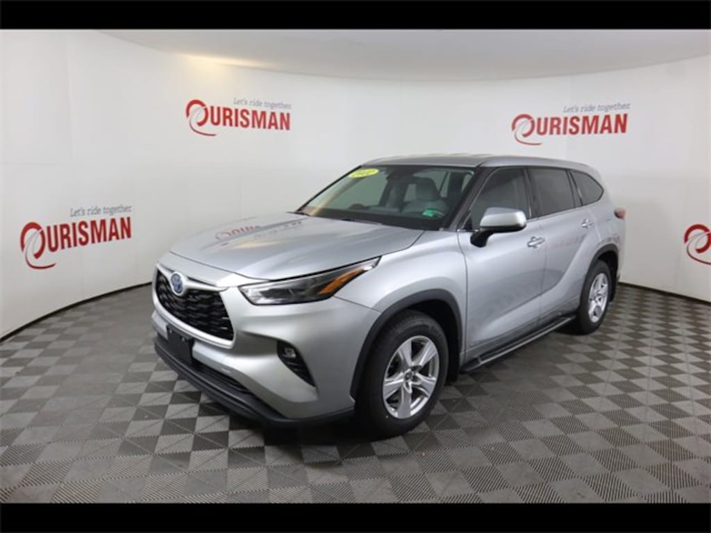 Used 2022 Toyota Highlander Hybrid LE SUV