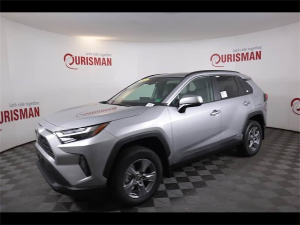 Used 2025 Toyota RAV4 Hybrid XLE SUV