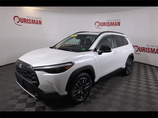 2026 Toyota Corolla Cross XLE photo 2