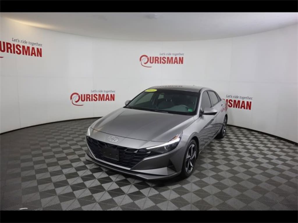 Used 2023 Hyundai Elantra SEL Sedan