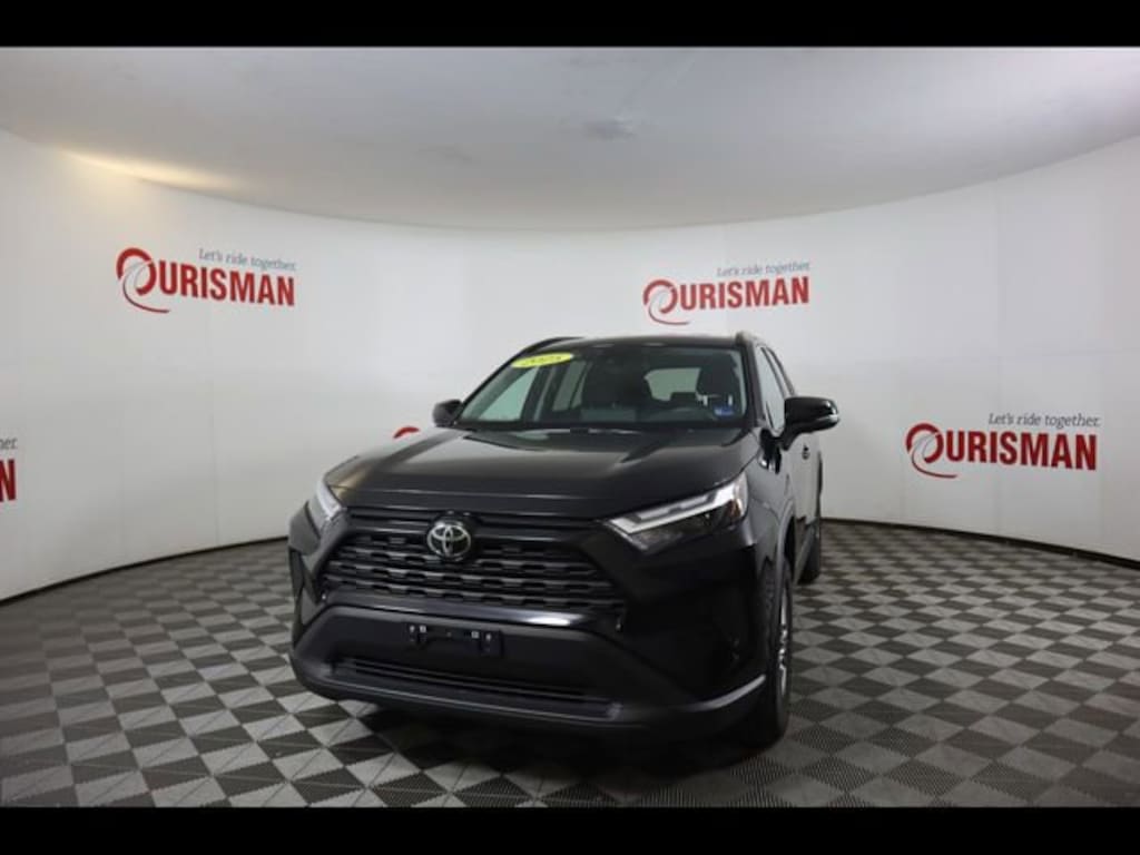 Used 2025 Toyota RAV4 Hybrid XLE SUV