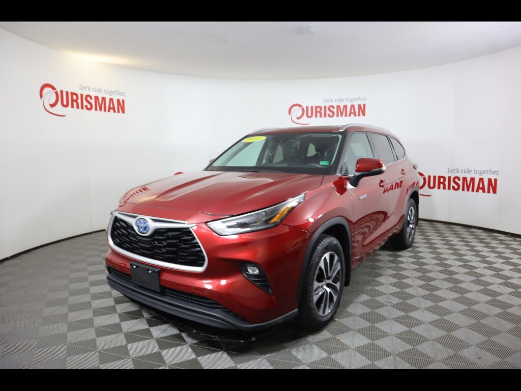 Used 2021 Toyota Highlander Hybrid XLE SUV