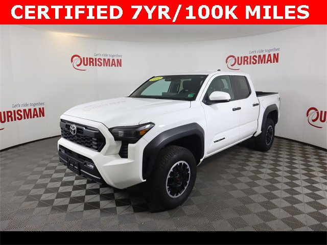 2024 Toyota Tacoma TRD Off-Road photo 2