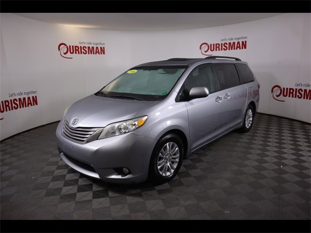 2016 Toyota Sienna XLE Premium photo 4