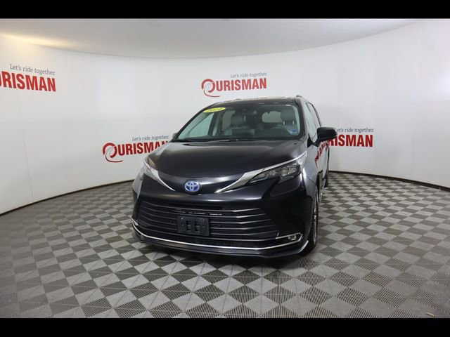 2024 Toyota Sienna Van Passenger Van 