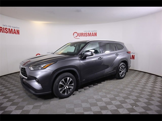 2022 Toyota Highlander Hybrid XLE photo 2