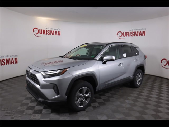 2025 Toyota RAV4 Hybrid XLE photo 3