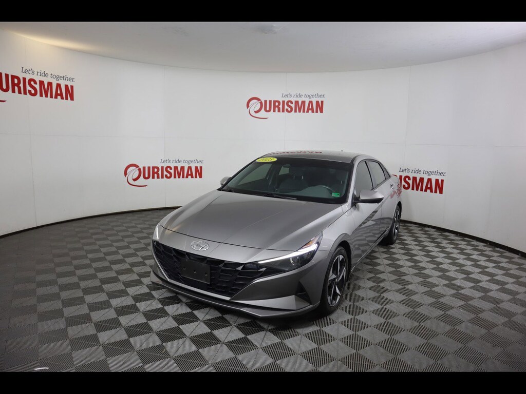 Used 2023 Hyundai Elantra SEL Sedan