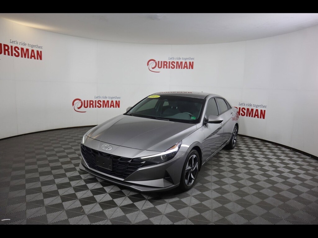 Used 2023 Hyundai Elantra SEL Sedan