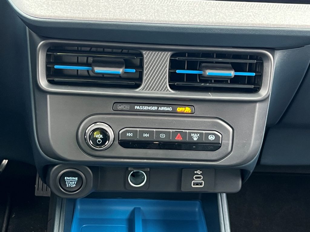 2025 Ford Maverick XLT - Photo 19
