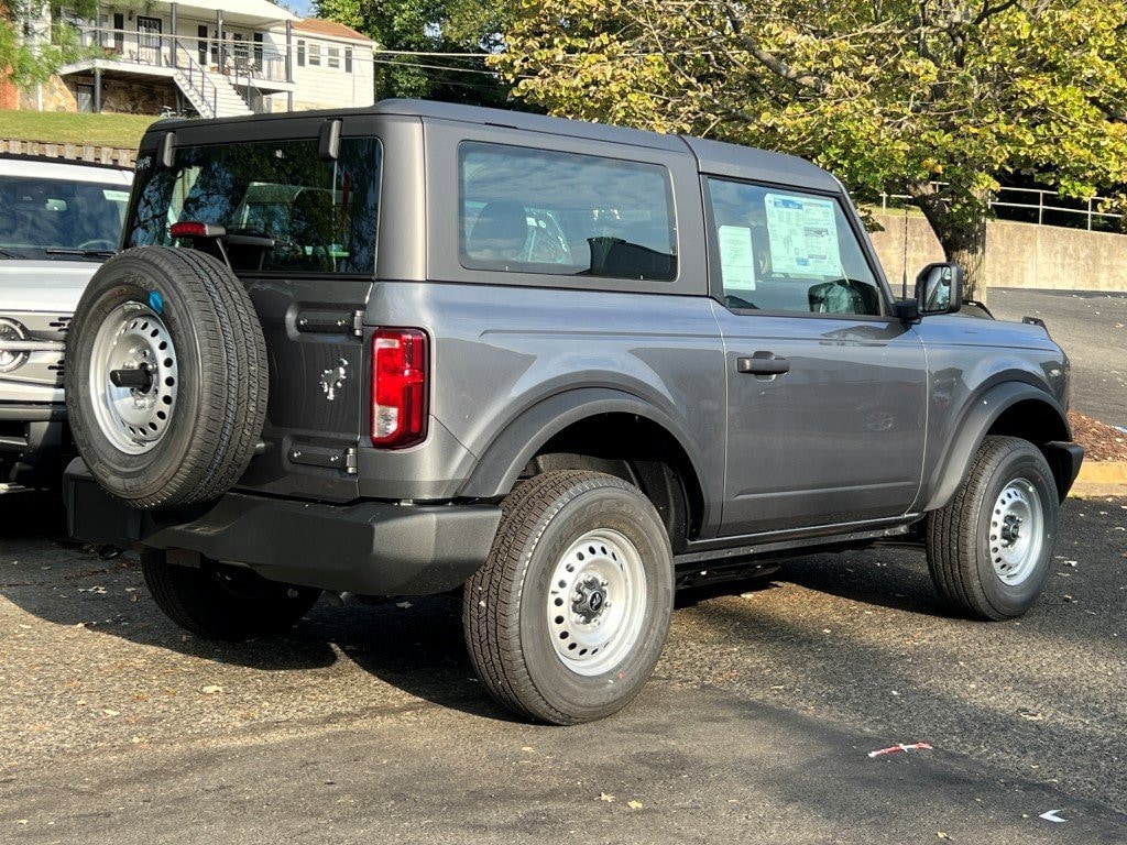 New 2025 Ford Bronco Base SUV
