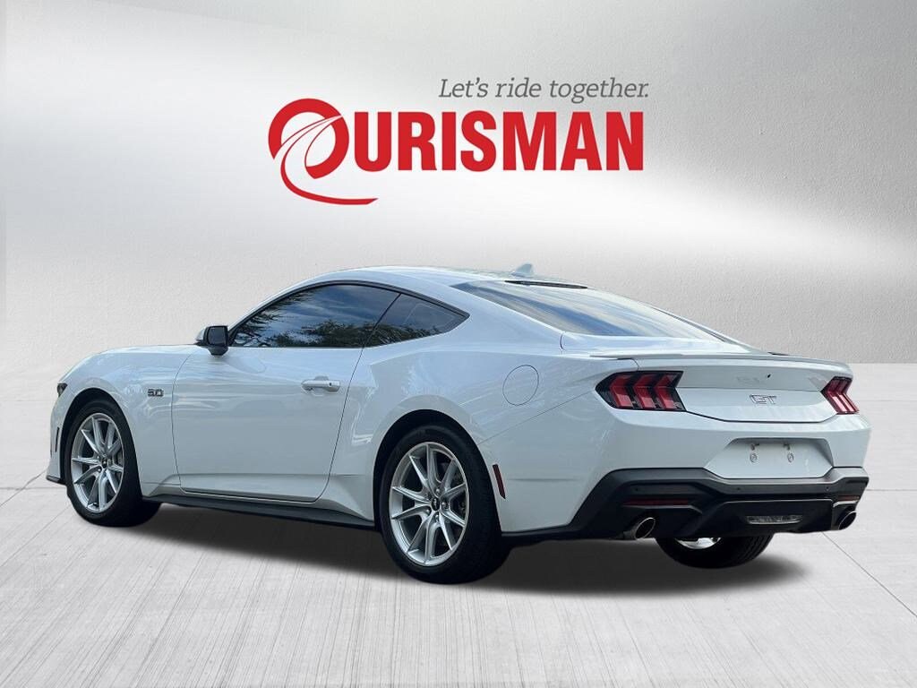 2024 Ford Mustang GT Premium photo 4