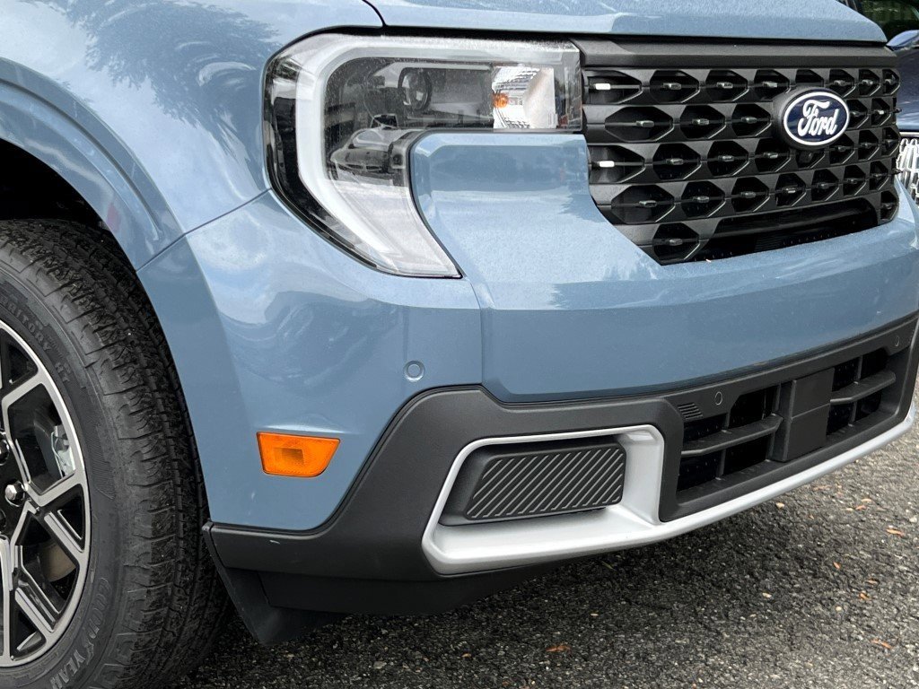 2025 Ford Maverick Lariat photo 2