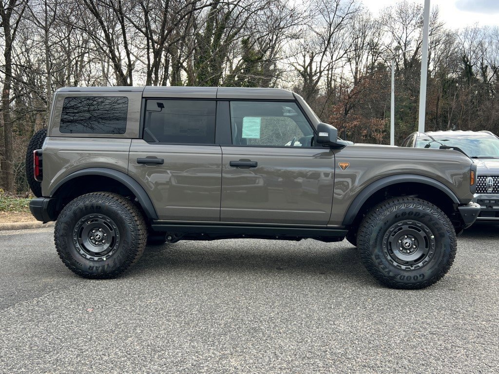 New 2025 Ford Bronco Badlands SUV