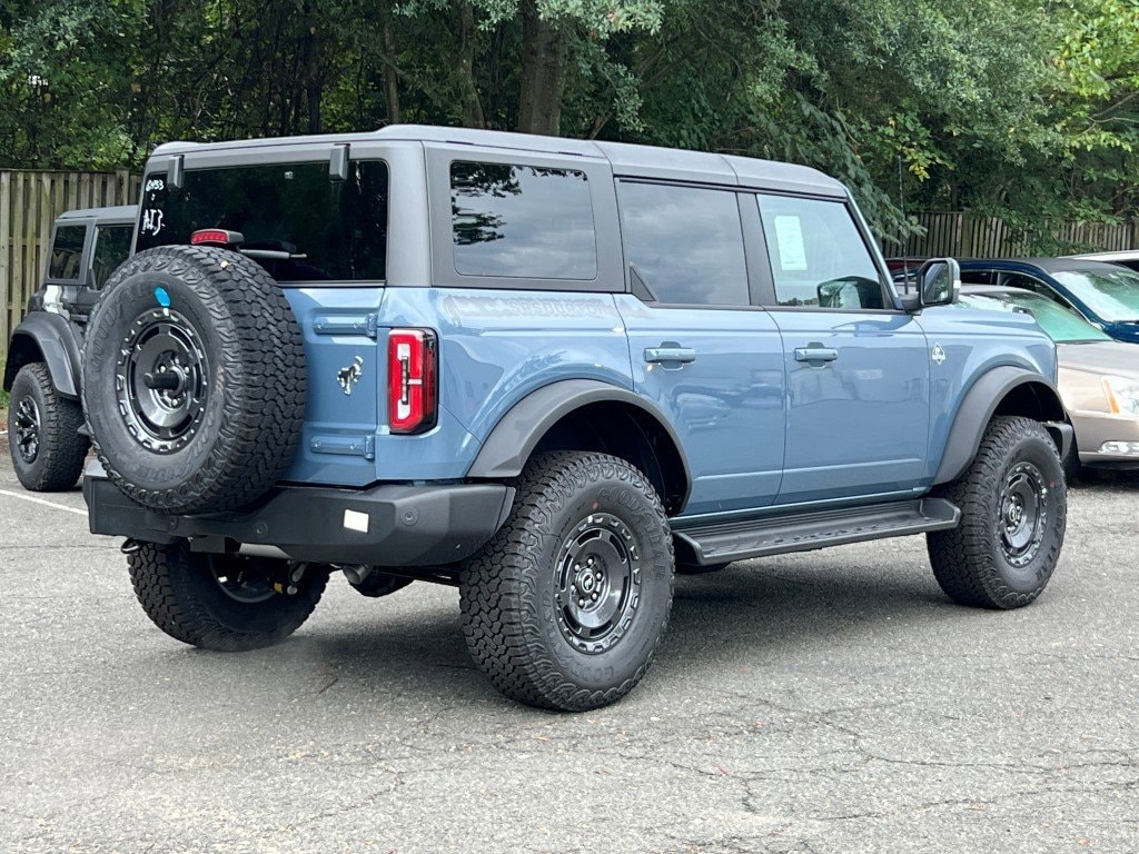 New 2025 Ford Bronco Outer Banks SUV