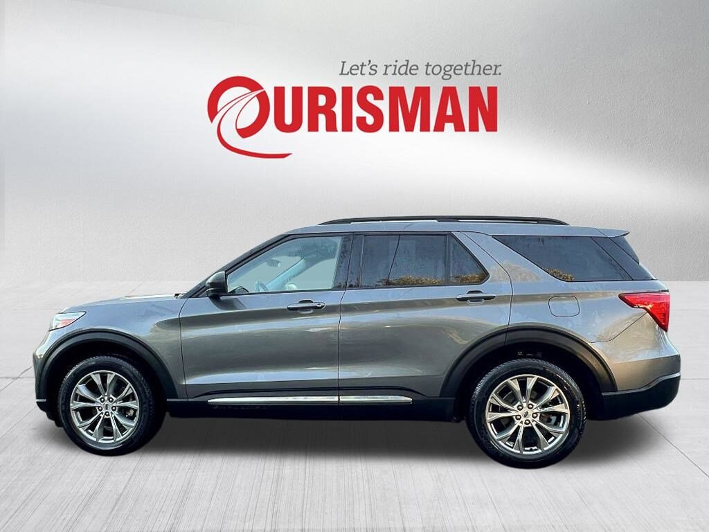 2022 Ford Explorer XLT photo 3