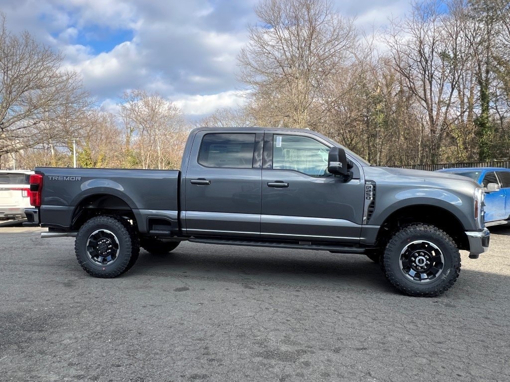New 2026 Ford F-250 XLT Truck Crew Cab
