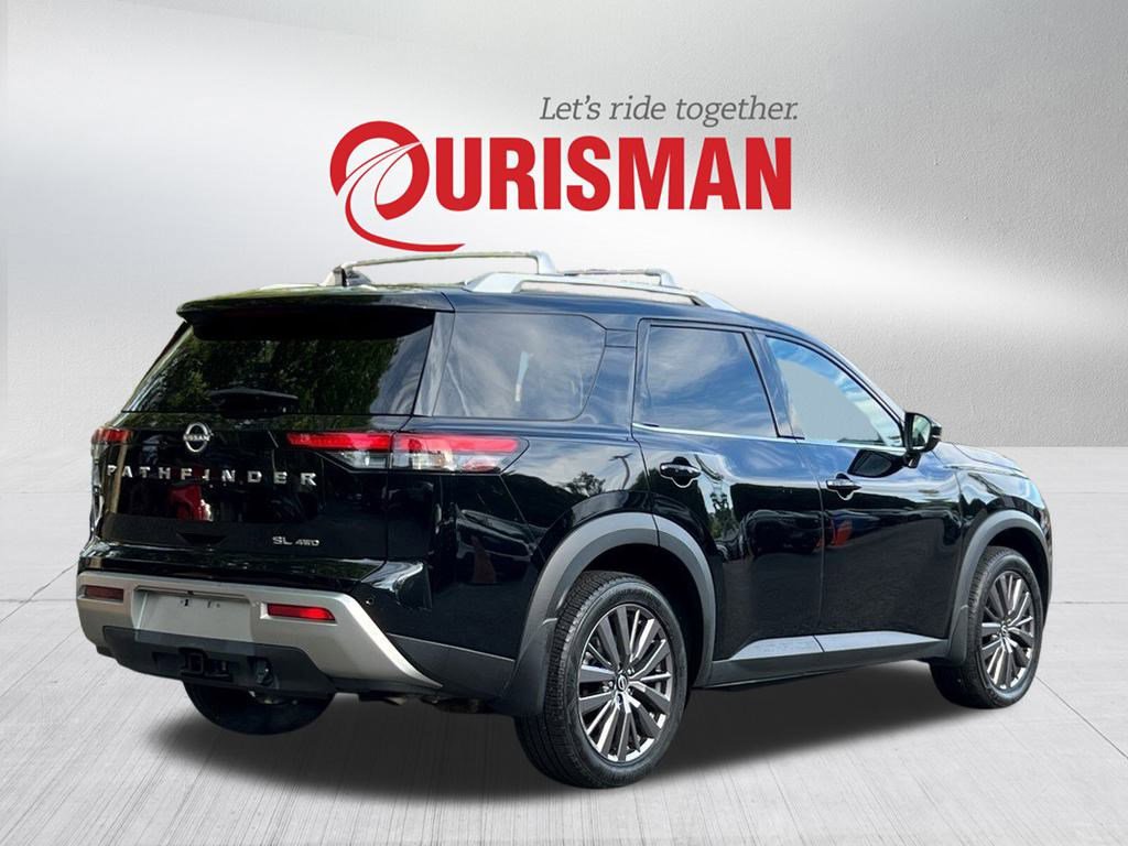2023 Nissan Pathfinder SL photo 4