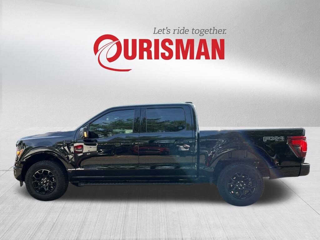 2025 Ford F-150 XLT photo 3