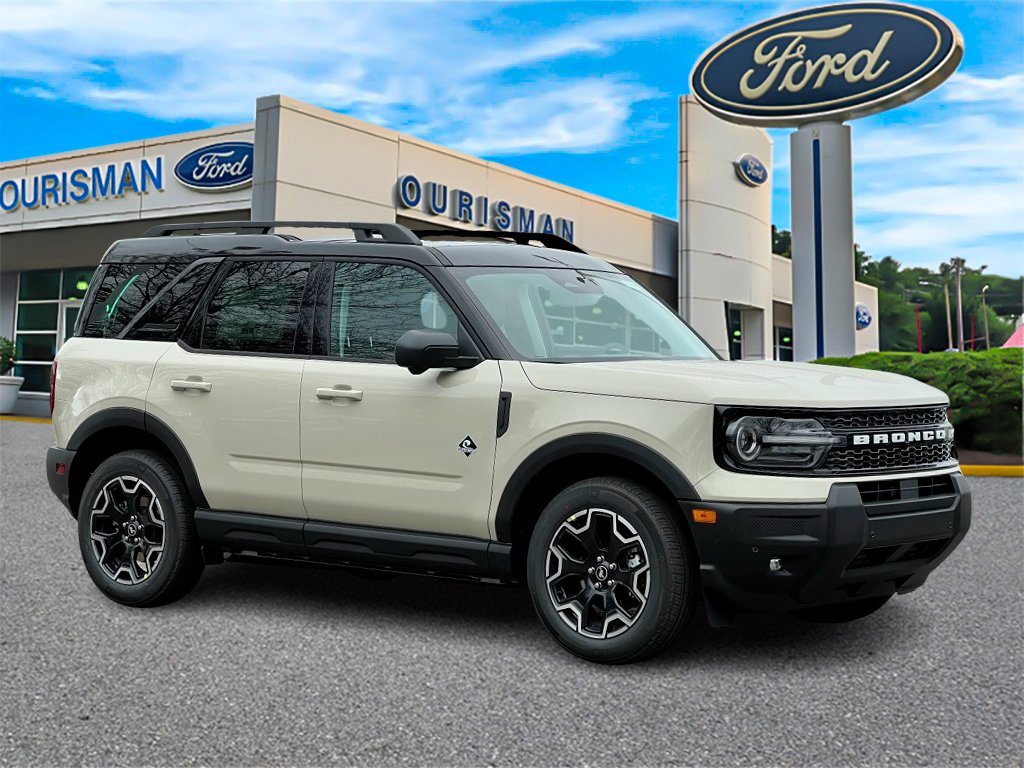 2025 Ford Bronco Sport Outer Banks's photo