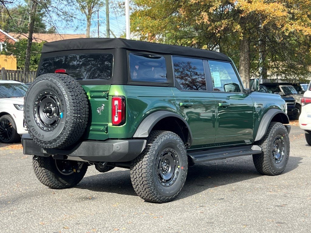 New 2025 Ford Bronco Outer Banks SUV