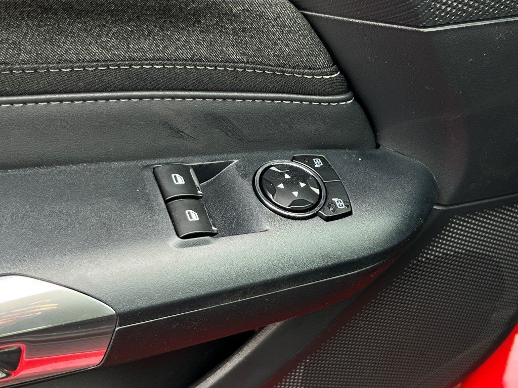 2025 Ford Mustang GT Fastback - Photo 17