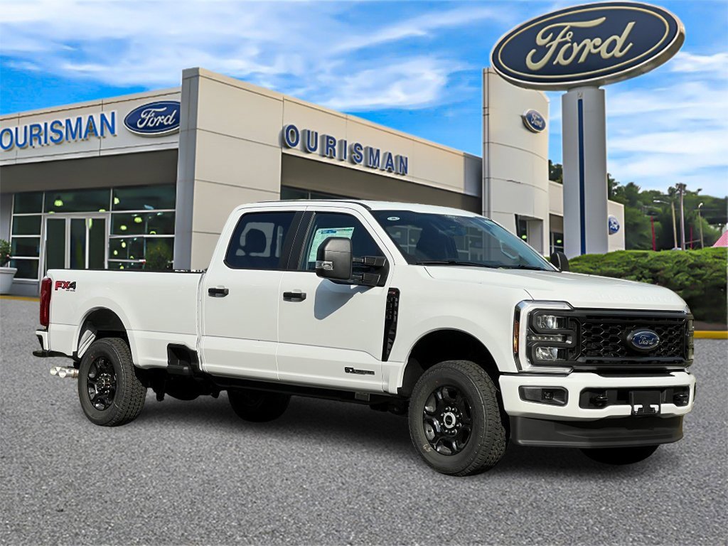 2026 Ford F-350 Super Duty XL's photo