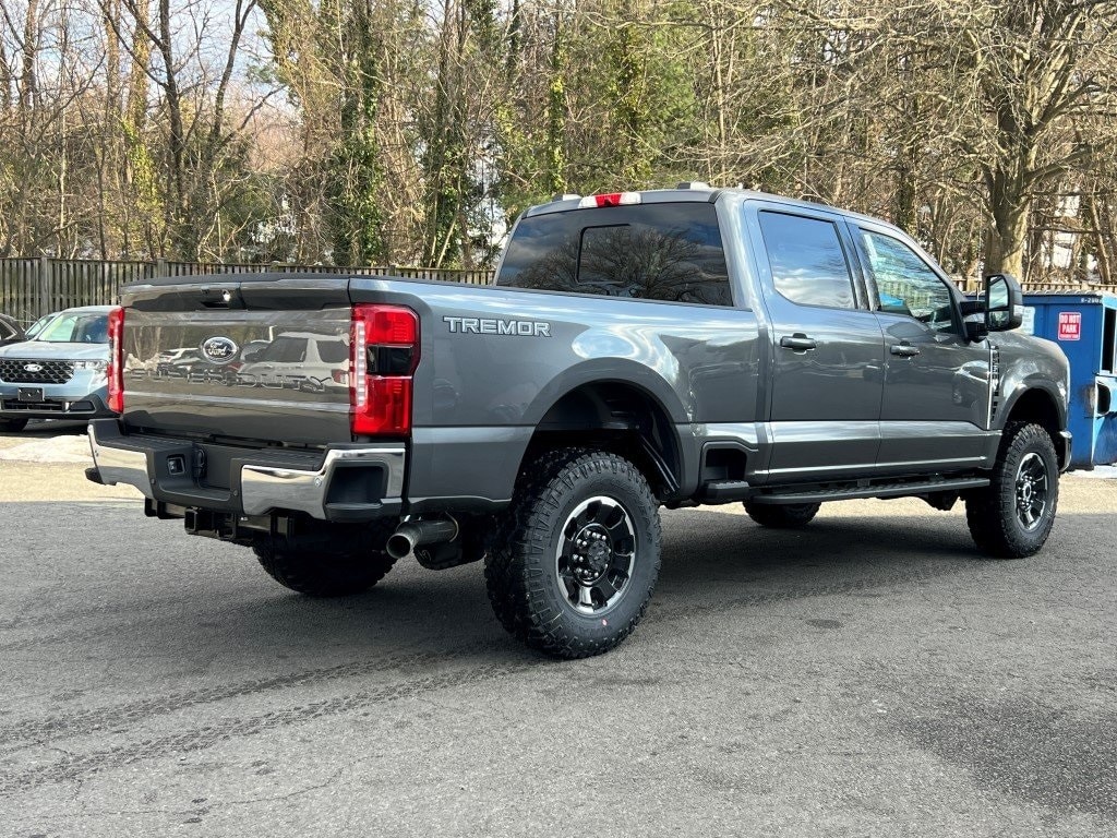 New 2026 Ford F-250 XLT Truck Crew Cab