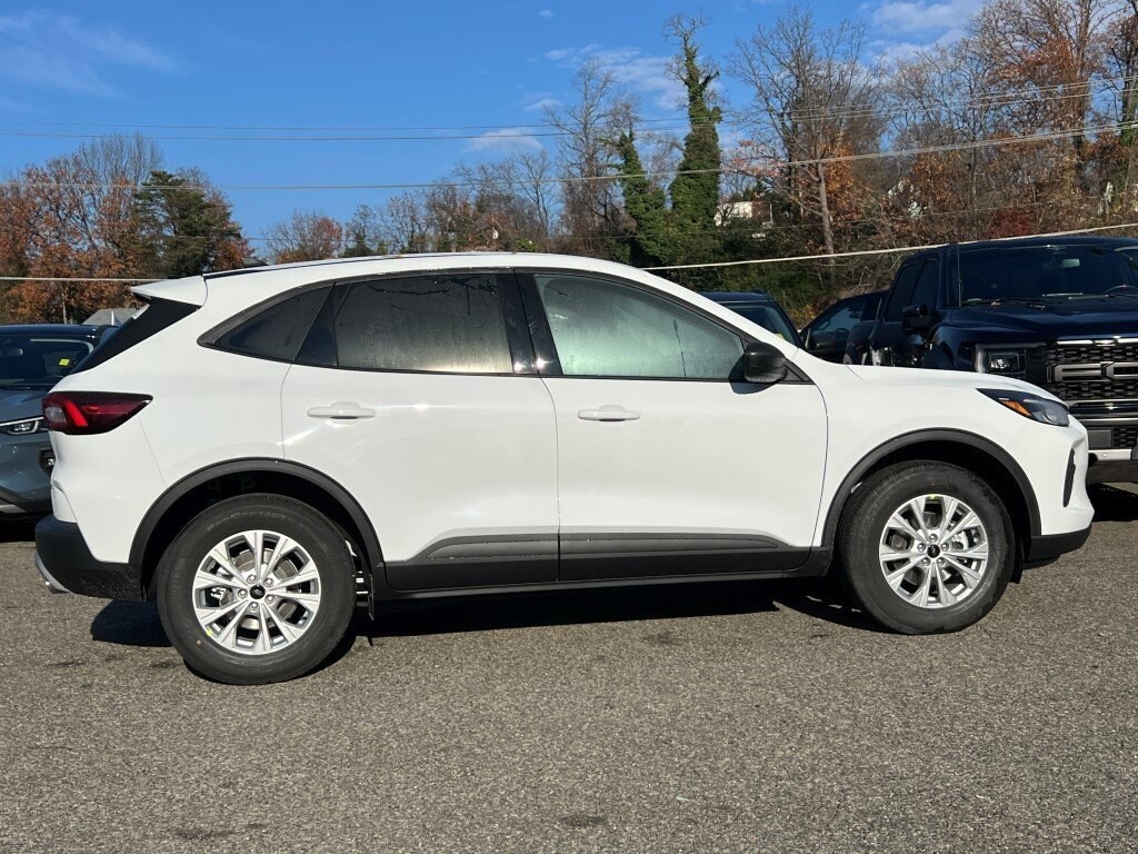 2026 Ford Escape Active photo 3