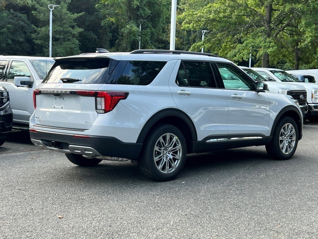 New 2025 Ford Explorer Active SUV