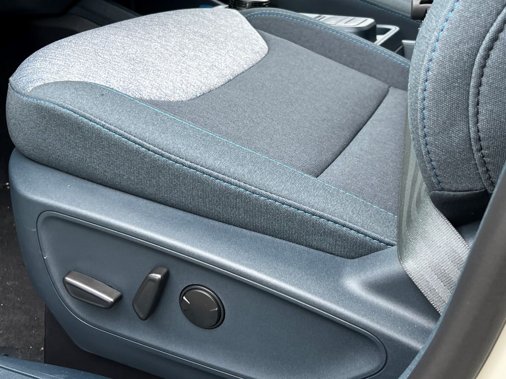 2025 Ford Maverick XLT - Photo 16