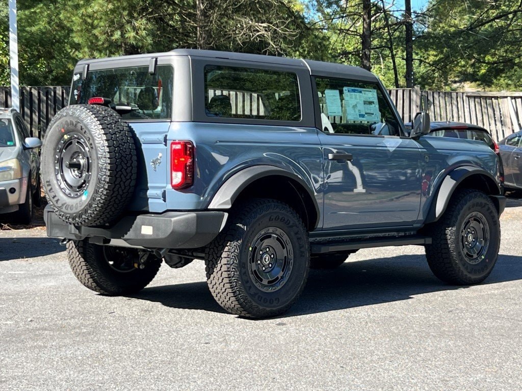 New 2025 Ford Bronco Base SUV