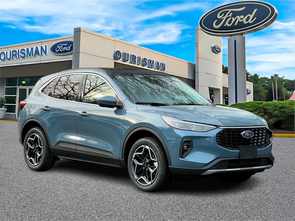 2026 Ford Escape Platinum's photo