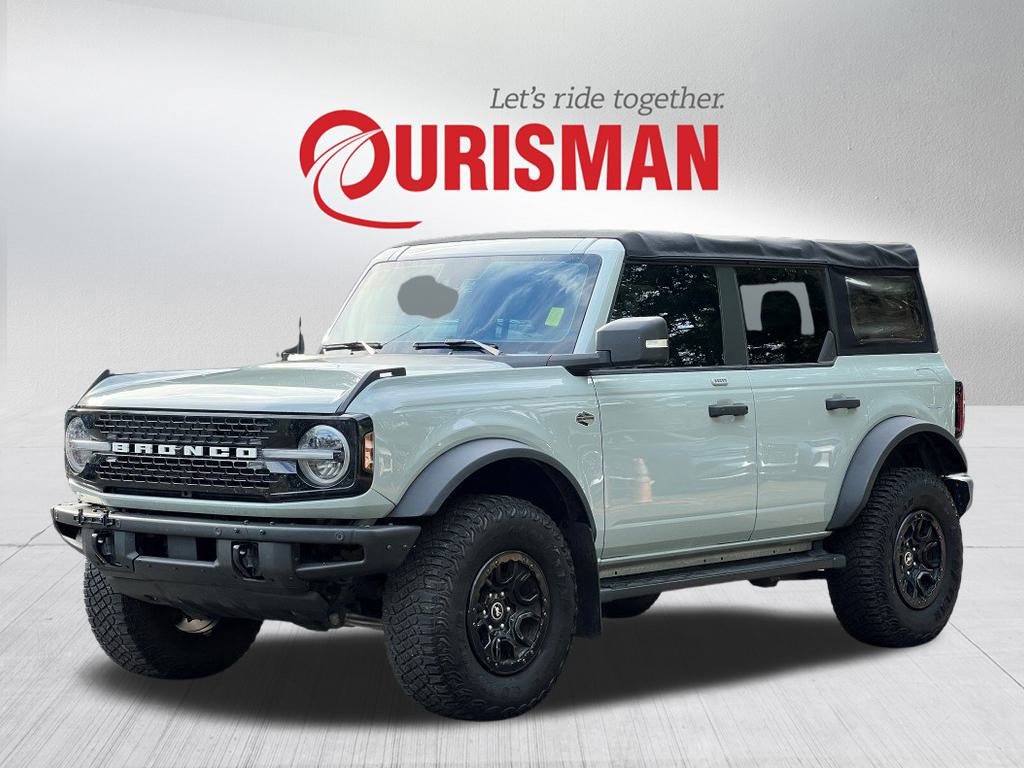 2022 Ford Bronco Wildtrak photo 2